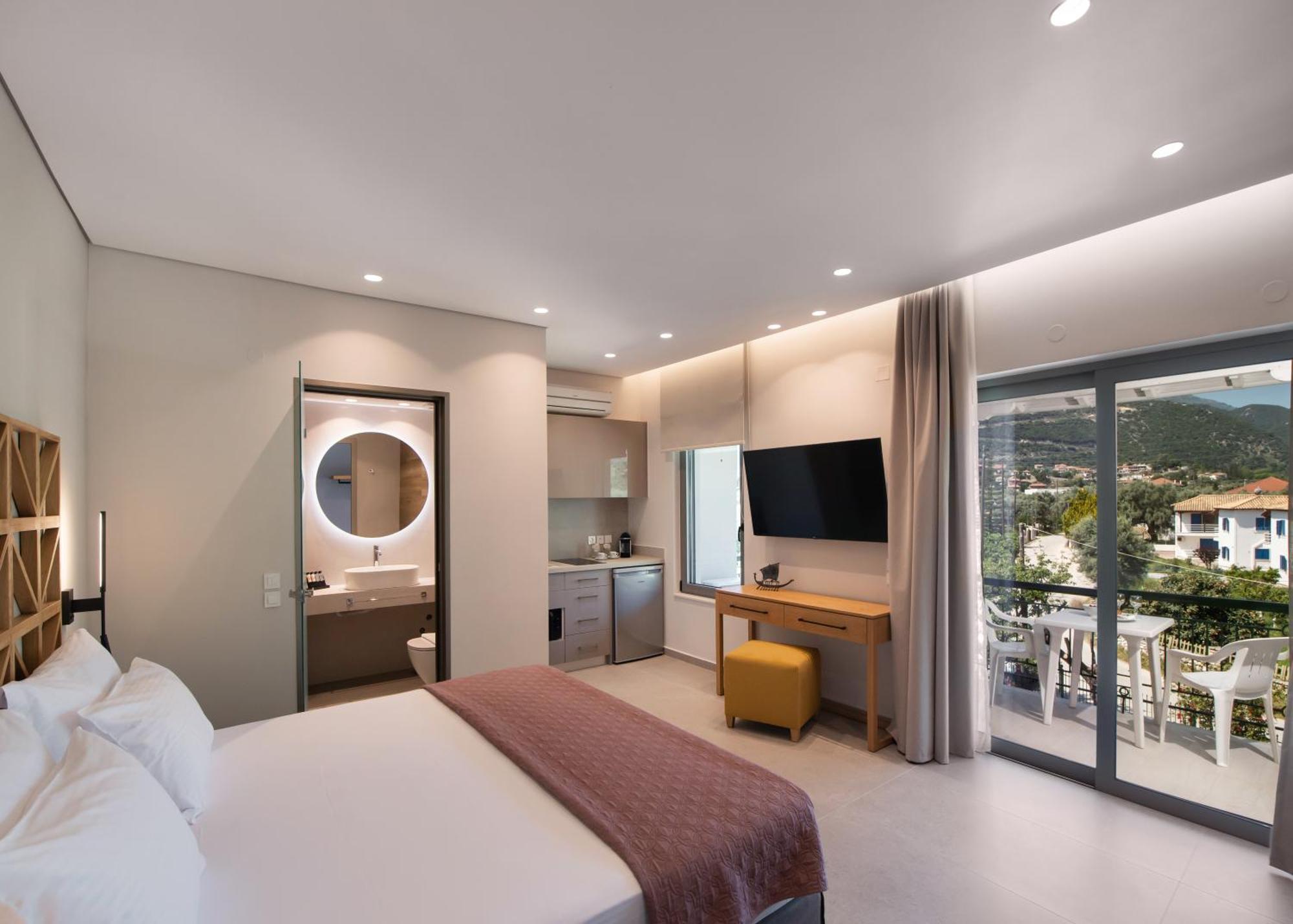 Niriton Residence Brand New Nydri Suites Exterior photo