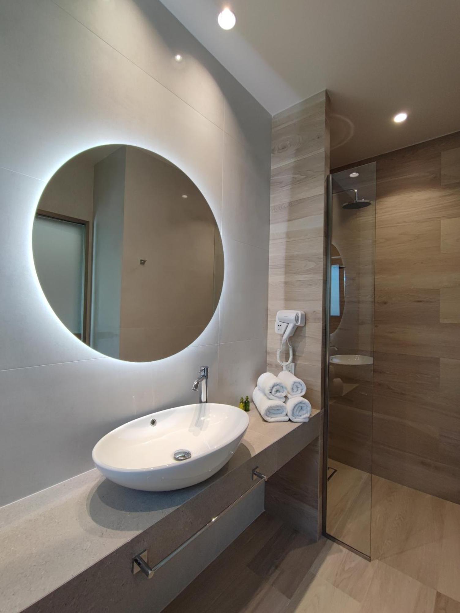 Niriton Residence Brand New Nydri Suites Exterior photo